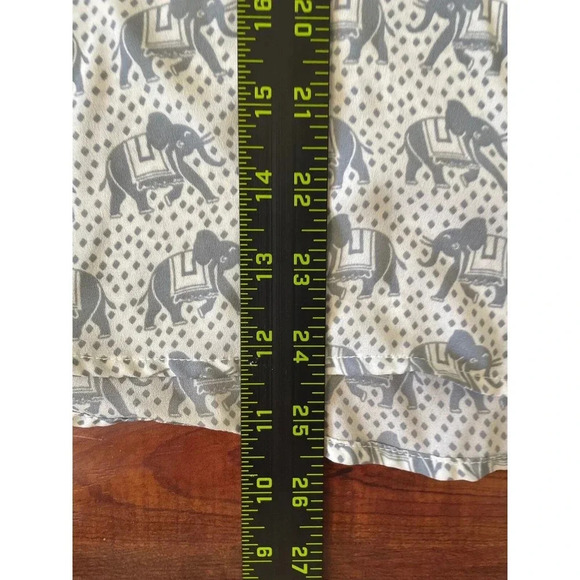 MIX 41 Hawthorn Womens Top Blouse Large Elephants Roll Tab Boho Animals Gray - Picture 10 of 10